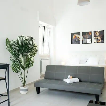 Διαμέρισμα Magnifico Con Giardino Nel Centro Di *