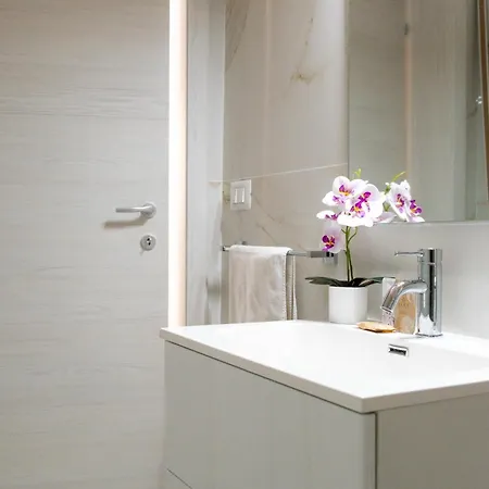 Magnifico Con Giardino Nel Centro Di Appartamento