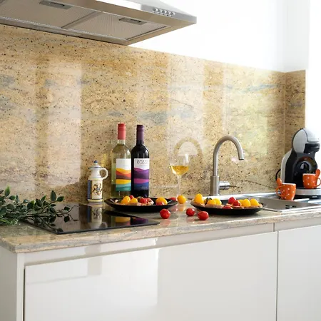 Magnifico Con Giardino Nel Centro Di *