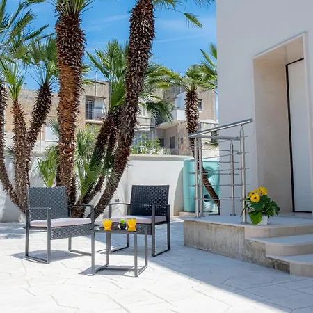 Magnifico Con Giardino Nel Centro Di Apartment Lecce