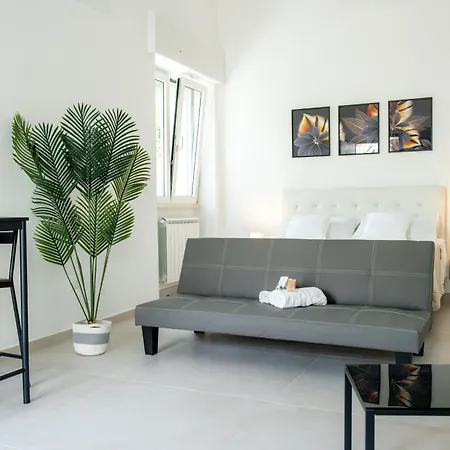 Apartamento Magnifico Con Giardino Nel Centro Di Lecce